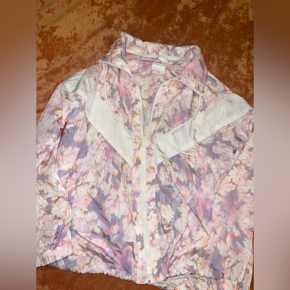 FP Movement x Hatch Under The Sun Maternity Zip Up| FP Windbreaker - Picture 11 of 15